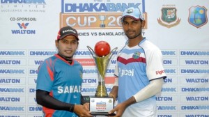 Bangladesh captain Mushfiqur Rahim (left) and West Indies captain Denesh Ramdin display the Dhaka Bank Cup, up for grabs in a two-Test series between both teams.
