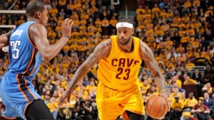 LeBron James scored 34 points in the Cavaliers' victory over the Oklahoma City Thunder.